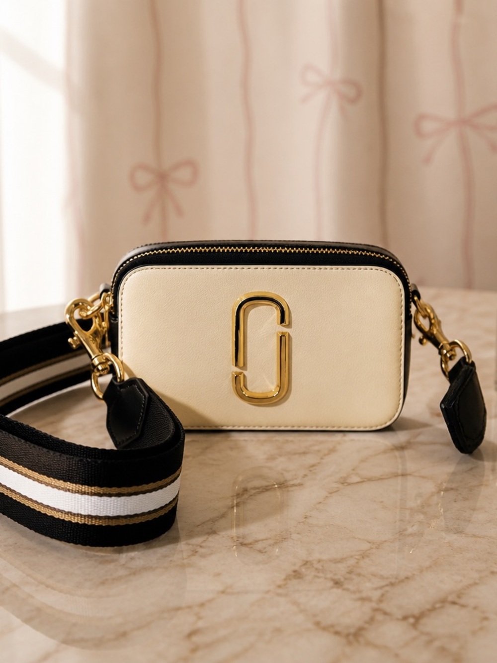 Marc Jacobs The Snapshot Crossbody Bag